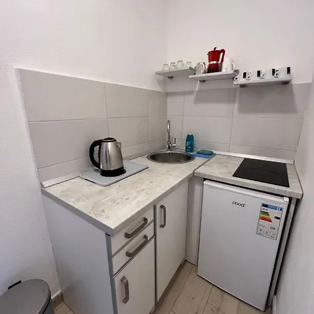 Ksenia And Apartament