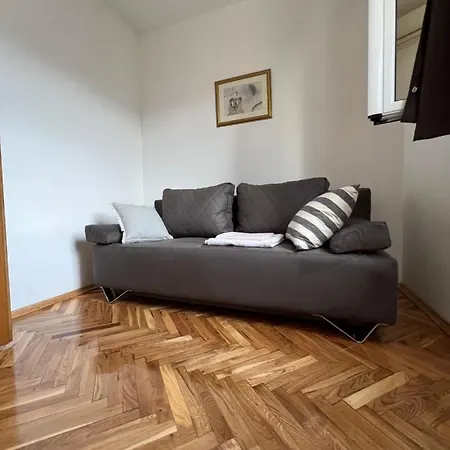 Ksenia And Apartament Budva