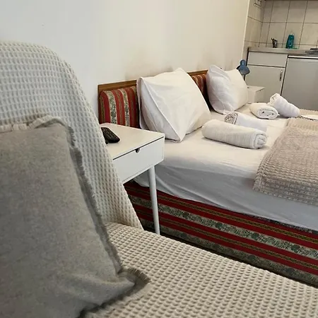 Ksenia And Apartman