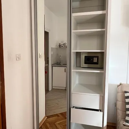 Apartman Ksenia And *