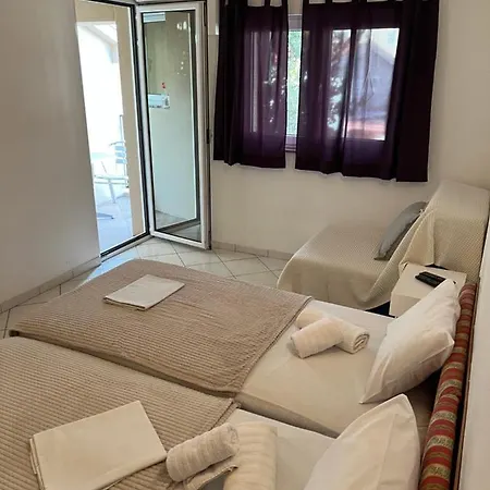 Ksenia And Apartman Budva