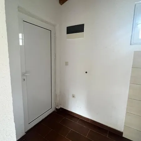 Ksenia And Apartman *